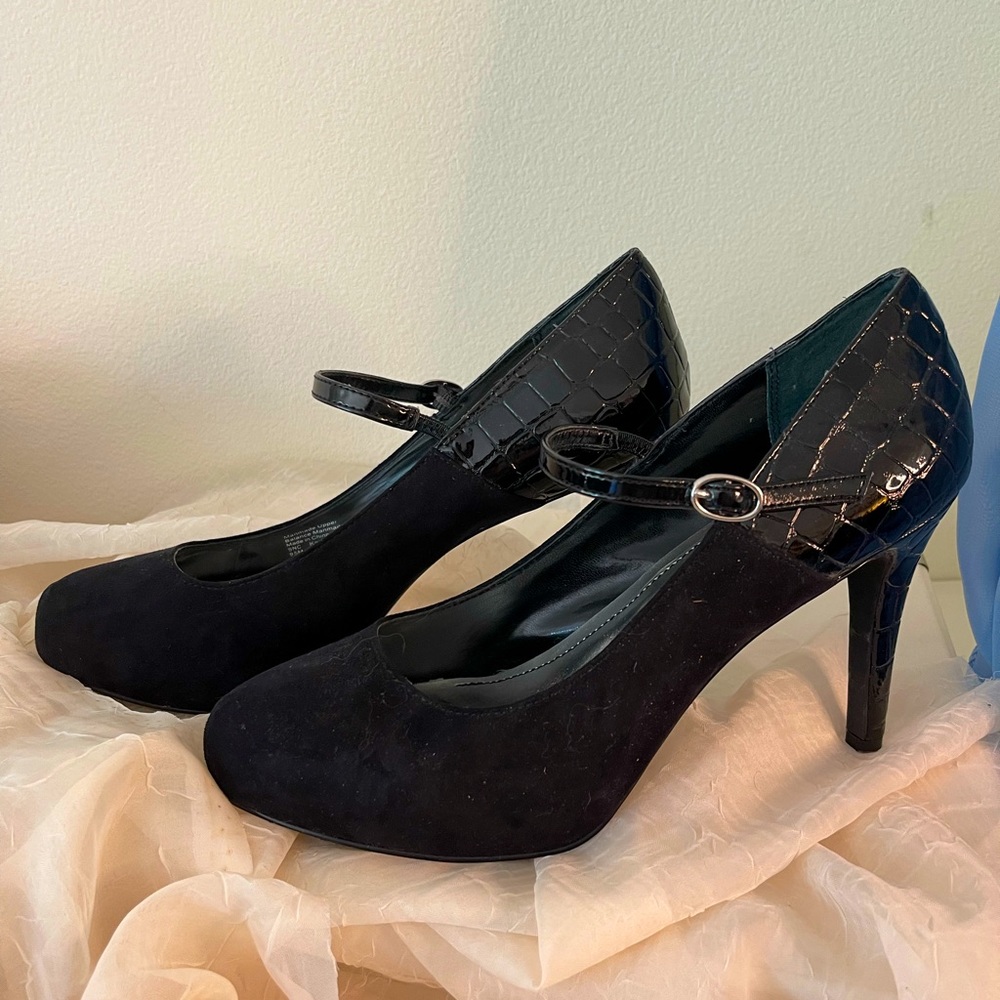 Style & Co Mary Jane buckle heels